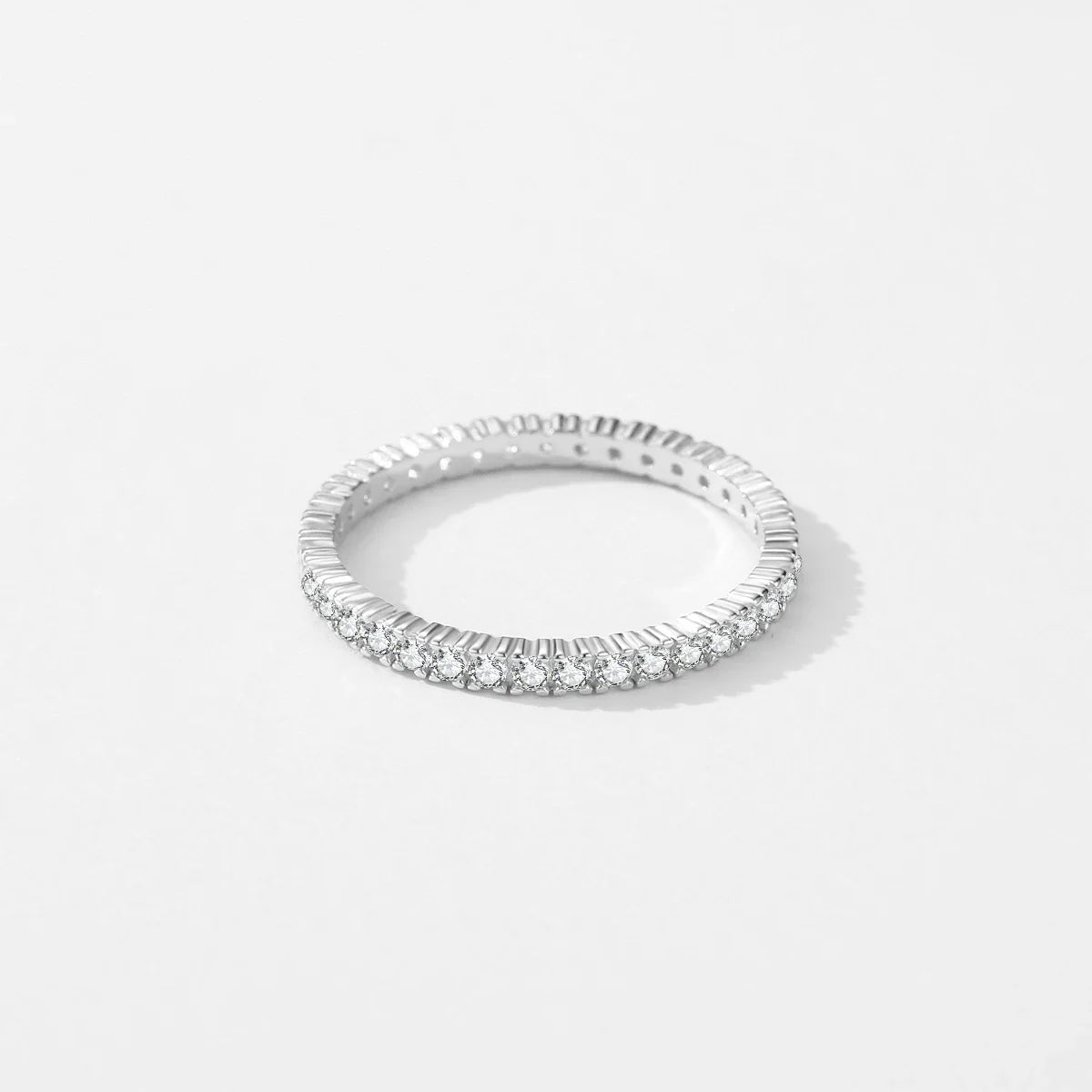 Shining Minimalist Eternity Ring - LEESTIA