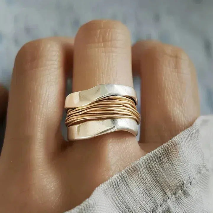 Silver Ring with Golden Thread Design - LEESTIA