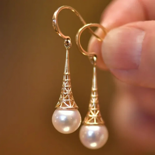 Timeless Gold Pearl Earrings - LEESTIA