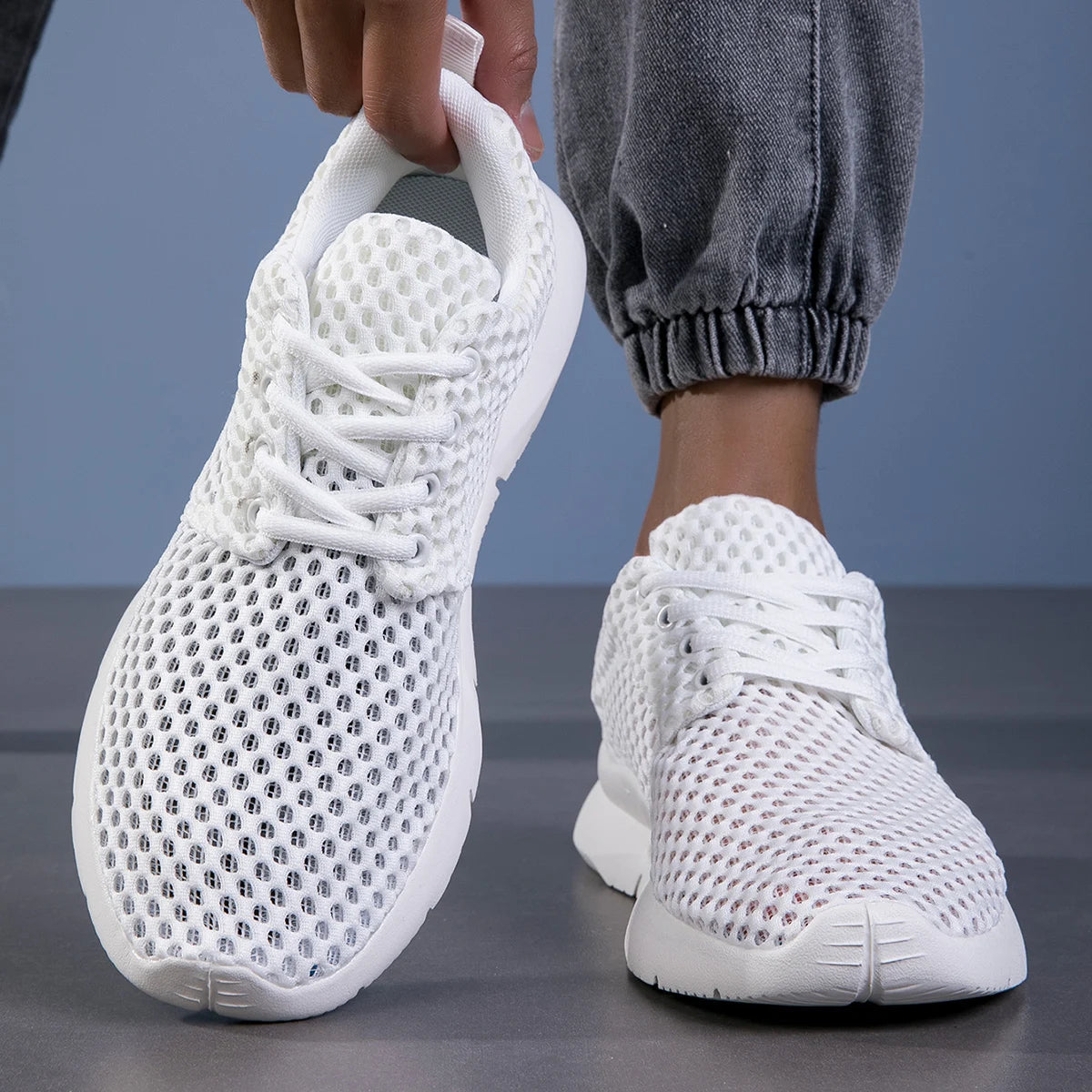 NOVA MESH SNEAKERS