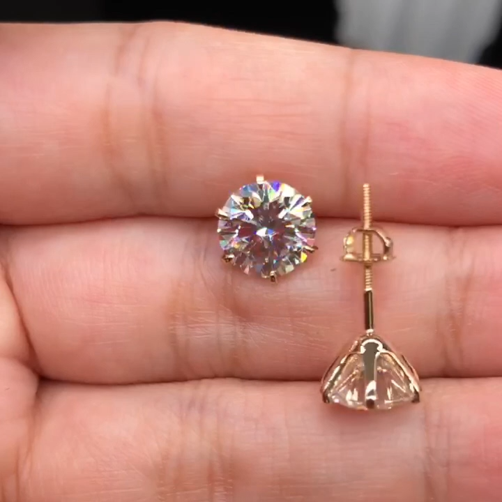 Chic White Gold Tera Earrings - LEESTIA