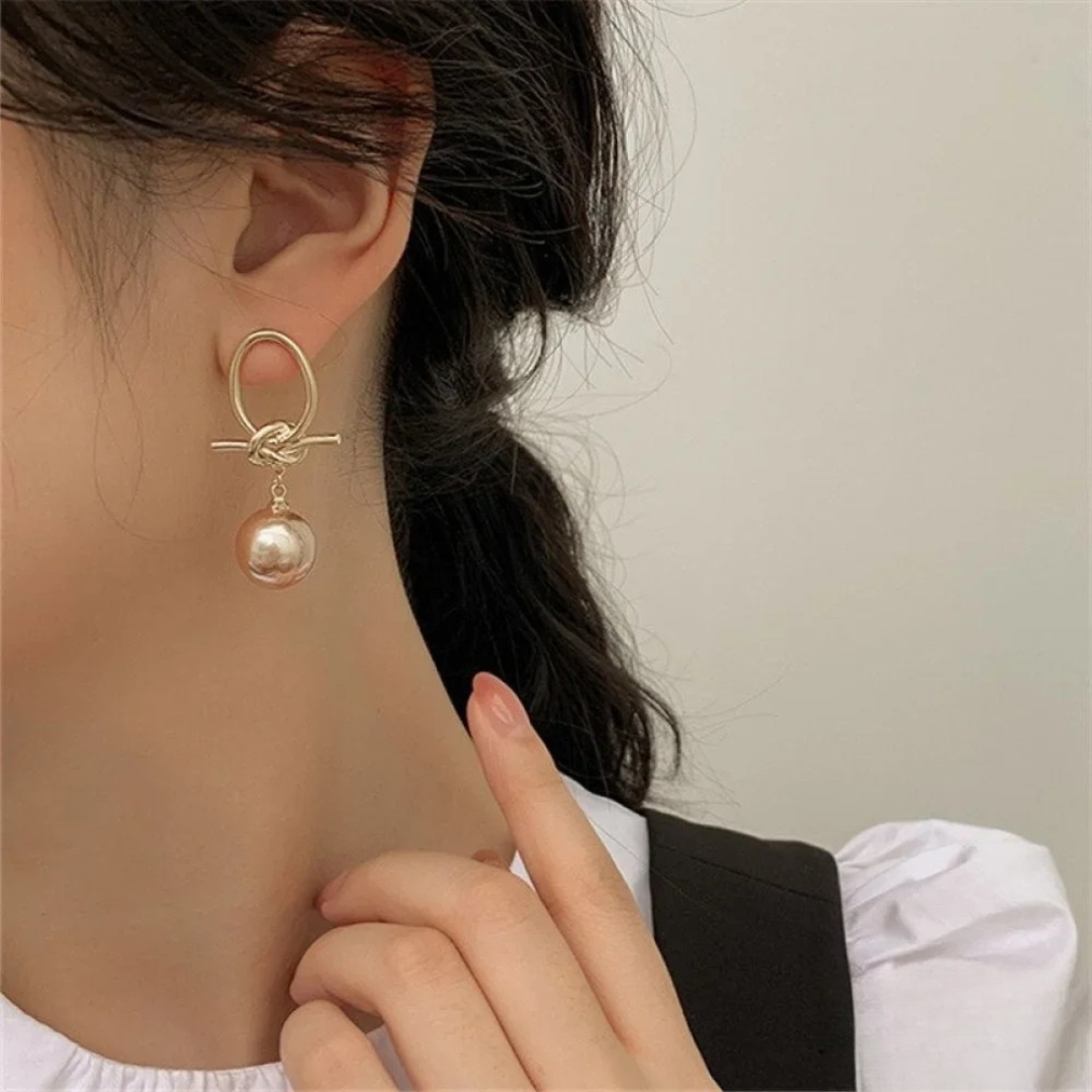 Timeless Pearl Drop Earrings - LEESTIA