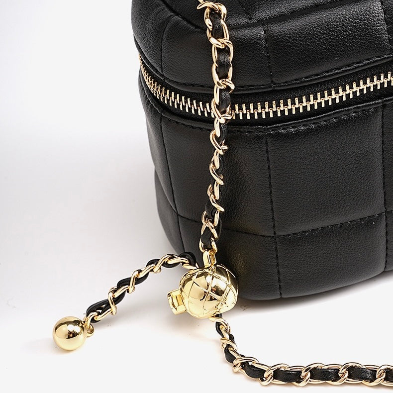 Women's Genuine Leather Textured Chain Shoulder Bag