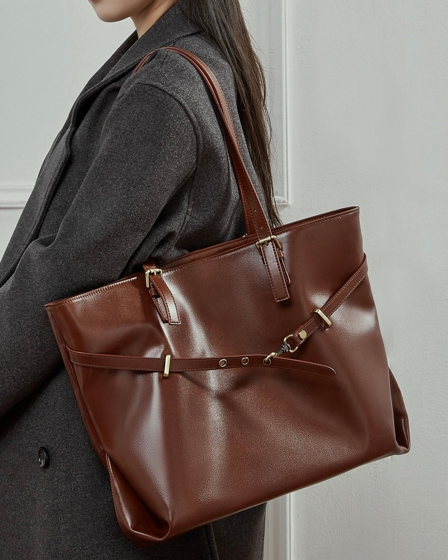 Genuine Leather Casual Tote – Large Capacity with Signature Lock Closure