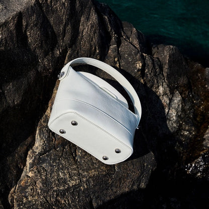 Women’s Genuine Leather Mini Bucket Shoulder Bag – Chic Turn-Lock Crossbody