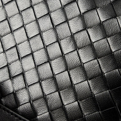 Women’s Genuine Sheepskin Woven Bucket Bag – Elegant Commuter Style