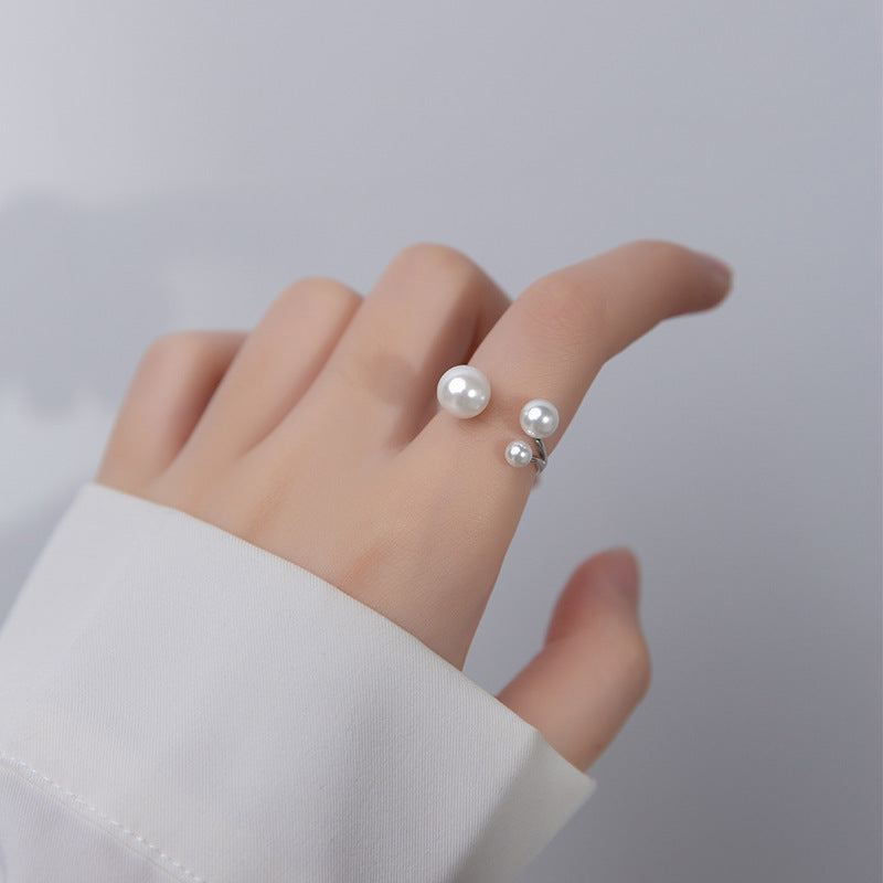 Elegant Trio Pearl Ring - LEESTIA