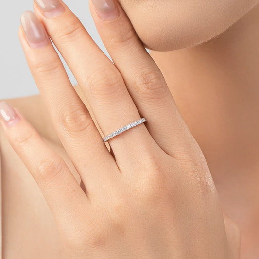 Shining Minimalist Eternity Ring - LEESTIA