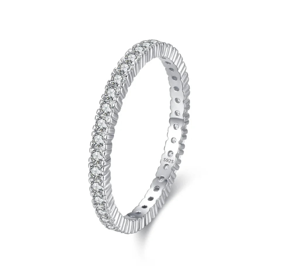 Shining Minimalist Eternity Ring - LEESTIA
