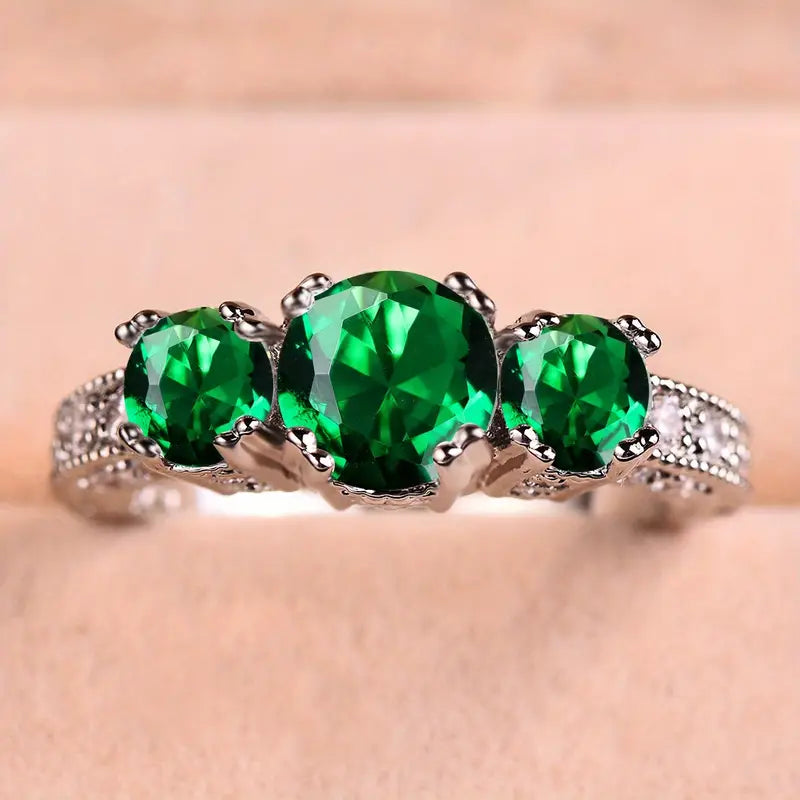 Shiny Timeless Emerald Stones Ring - LEESTIA