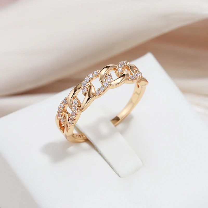 Chic Gold Link Ring - LEESTIA