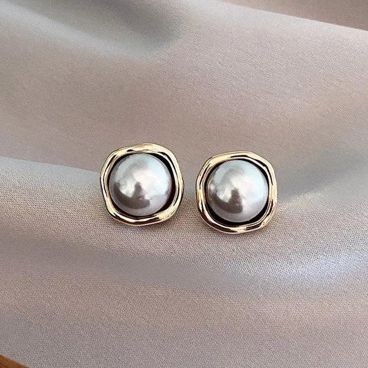Sophisticated Black Pearl Earrings - LEESTIA