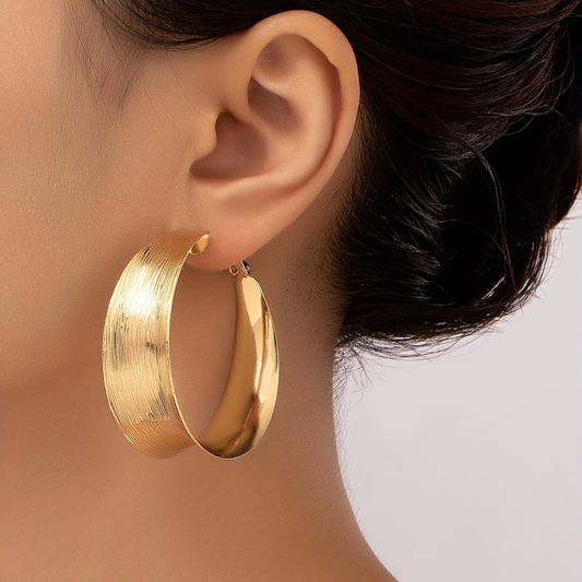 Vintage Golden Hollow Hoop Earrings - LEESTIA