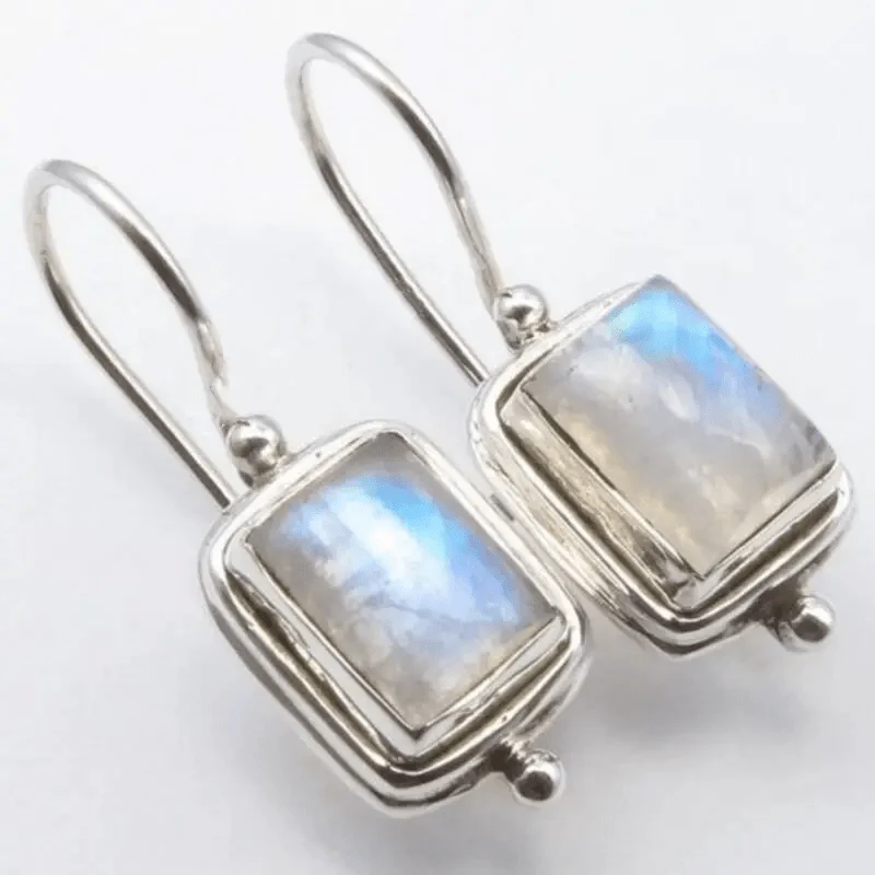 Chic Square Moonstone Earrings - LEESTIA