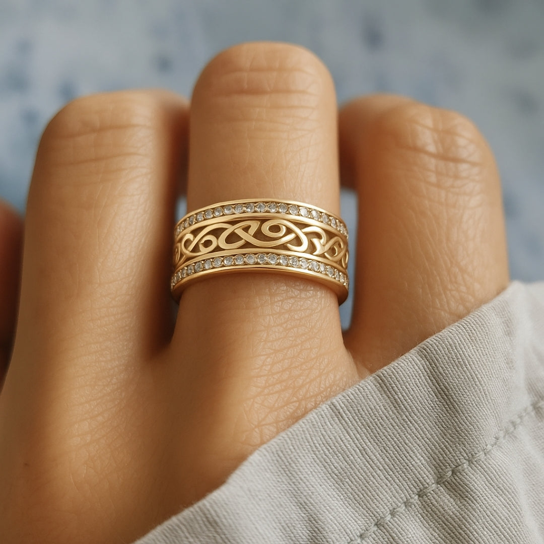 Bright Hollow Gold Ring - LEESTIA